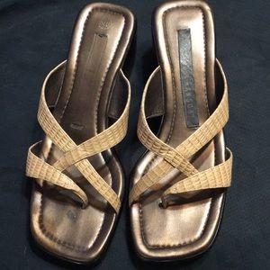 Hillard and Hanson sandals 8 1/2 ***3 for 15***